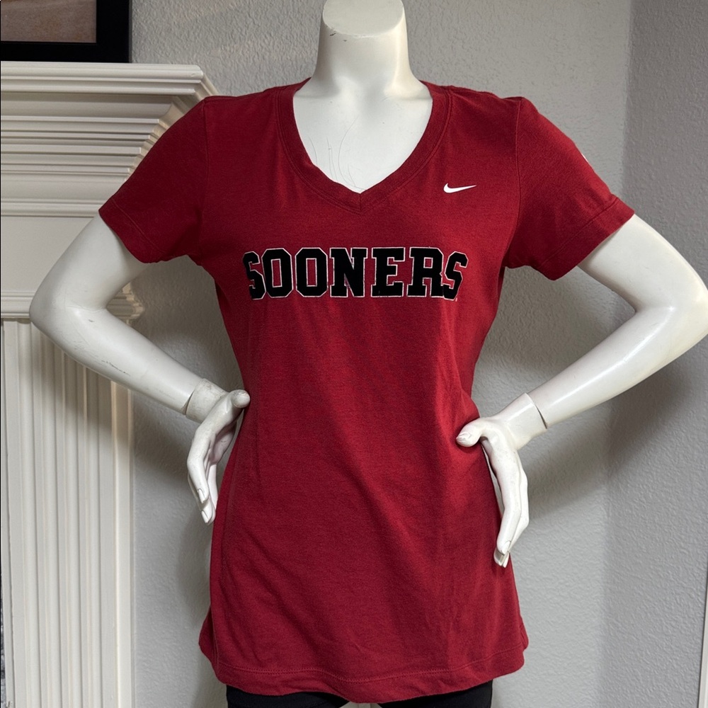 Nike - Oklahoma Sooners Women's v-neck t-shirt -  Size L